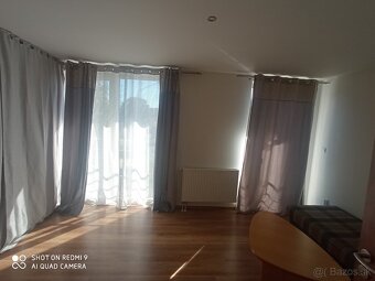 Prenajmem 3 izbovy byt v Novych Zamkoch - 2