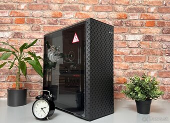Ryzen 7 5800X3D\32GB\RX 7900XTX\SSD\850W Zdroj - 2