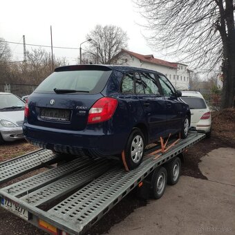 Škoda Fabia kombi facelift 130tis km Tm.modrá - 2
