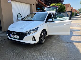 Hyundai i20 1.2i Family v Zaruke - 2