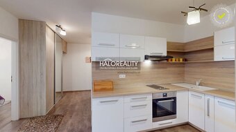 HALO reality - Predaj, trojizbový byt Bystrá, Bystrá - EXKLU - 2