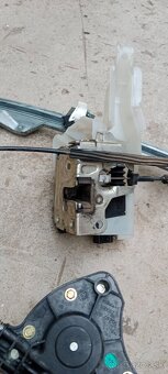 Renault Thalia zdvíhanie okien - 2