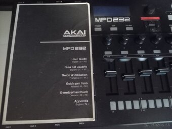 MPD 232 AKAI - 2