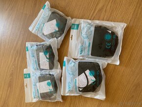 respirator KN 95 - 2