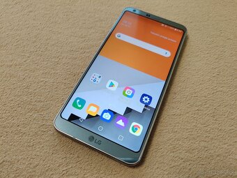 LG G6. Dual sim. 4gb/32gb+micro SDHC. Šedá metalíza - 2