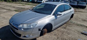 Lacno rozpredám Citroen C5 sedan 2008-2017 na náhradné diely - 2