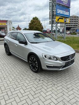 Volvo V60 AWD CROSS COUTRY—D4 2.4 140kw—automat—2015–188.000 - 2