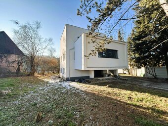 Zvolen, Môťová – zrekonštr. rodinný dom s garážou, 1320 m2 - 2