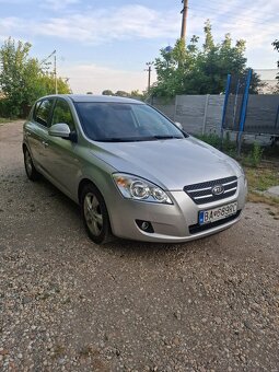 Predam Kia ceed 1.6 crdi - 2
