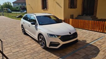 Škoda Octavia 4 RS Combi - 2