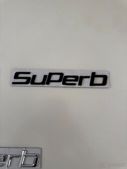Superb 2 nápis chrómový a čierny lesklý - 2