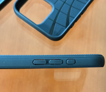 Predam obaly na Iphone 15 Pro max, originaly - 2