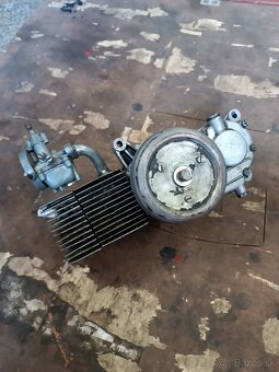 Predám motor na Babetu 207 228 - 2