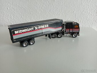 Matchbox Convoy CY-9 , Kenworth Cabover, Midnight X-press, - 2