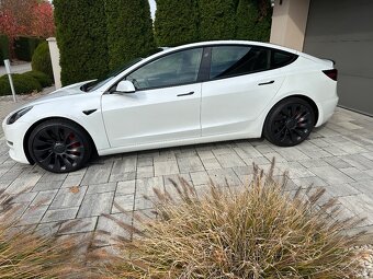 Predam:2022 Tesla3 Performance - 2