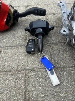 Audi a6c6 spínačka, zámok volantu, podvolant.krúžok✅ - 2
