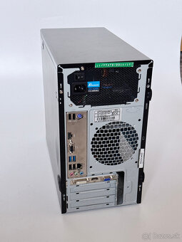 Počítač Seasonic s monitorom a príslušenstvom - 2