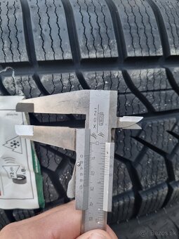 235/50 R19 zimné pneumatiky - 2
