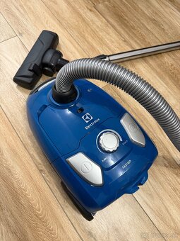 Vysávač elektrolux - 2