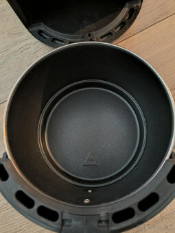 Teplovzdušná fritéza Tefal EY1018 - 2