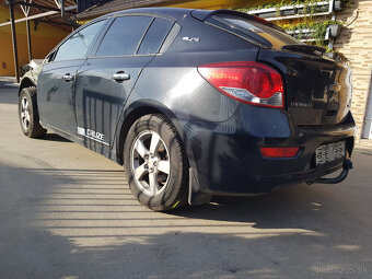 CHEVROLET CRUZE 1,6B 91KW RV.2011 - 2