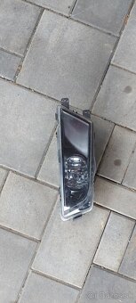 Skoda octavia 3, predna prava hmlovka - 2