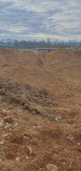 Výkopová zemina - Slovany - 2