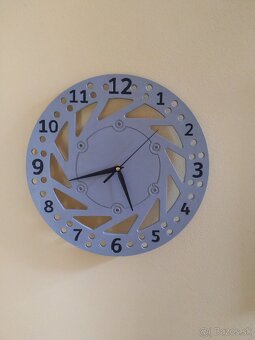 Nástenné hodiny, variant B - 2