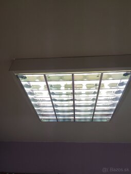 Kancelárske svietidlá. - 2