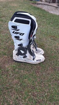 Motocrossova výstroj - 2