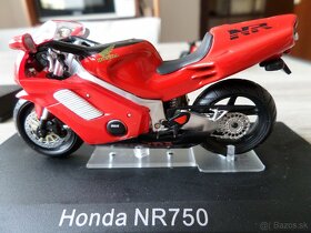 Modely motocyklov 1:24 (Ducati, Honda, Honda 750) - 2
