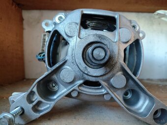 Motor práčky Tatramat - 2