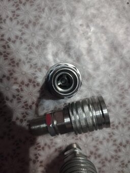 Predam hydraulicke rychlospojky - 2