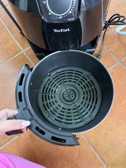 Teplovzdušná fritéza Tefal - 2