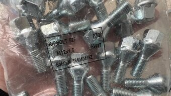 Skrutka M12X1,5 24MM - 2