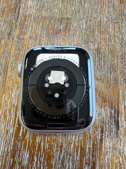 Apple Watch 6 44mm - 2