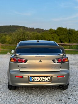 Mitsubishi Lancer - 2