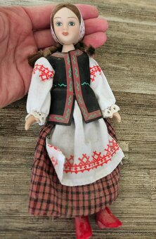 Zberatelska porcelanova babika Folk - 2
