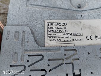 Predam rádió KENWOOD - 2