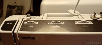 Sijaci stroj Brother HF 37 - 2