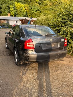 Rozpredam Škoda Octavia 2 1.9 TDi 77kw sedan predfacelift . - 2