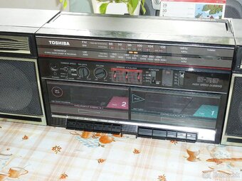 Predám rádiomagnetofón TOSHIBA RT-7037 - 2