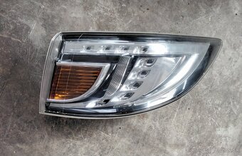 Mazda 6 2.2 D 2011 wagon predám ZADNÉ SVETLO, Prevodovka - 2