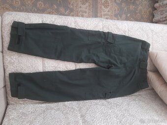 Policajne nohavice - 2
