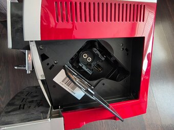 kávovar De'Longhi Intesa ECAM 23.420.SR - 2