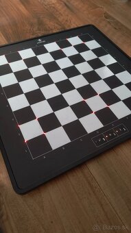 Elektronické šachy Millennium Eone - 2