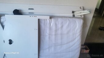 Drevená detská postel s roštom a matracom - 2