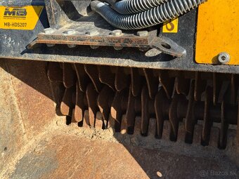 Preosievacia lyžica MB Crusher MB-HDS207 (RQ15) - 2
