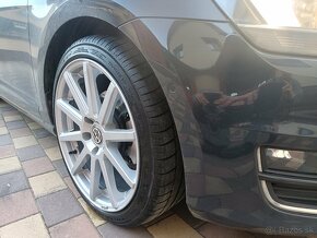 Volkswagen Golf 7 2,0 TDI 110kw Highline - 2