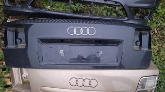 Zadna kapota kufru audi A8 d3 - 2
